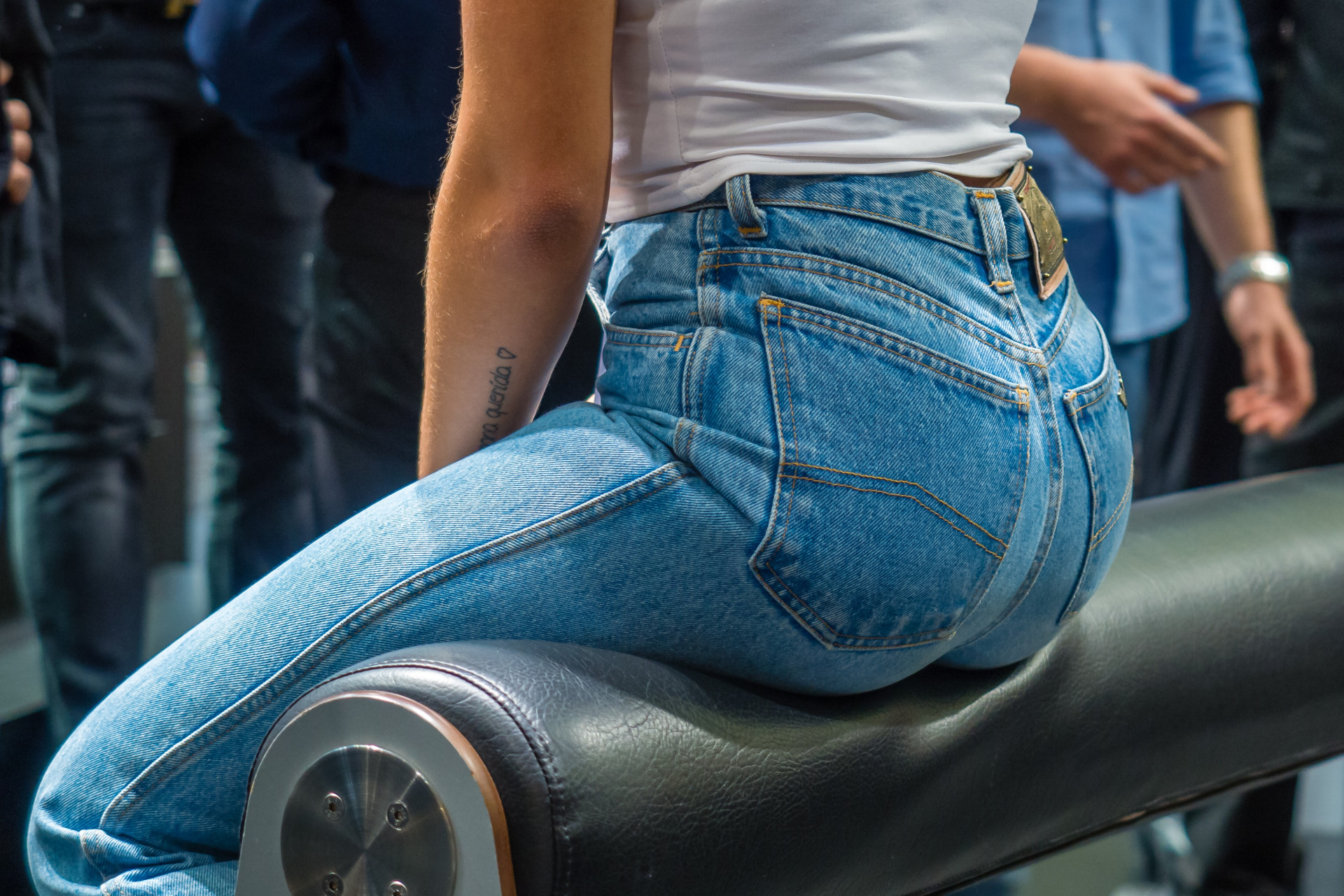 9 лайфхаков, которые помогут вам найти идеальные женские джинсы