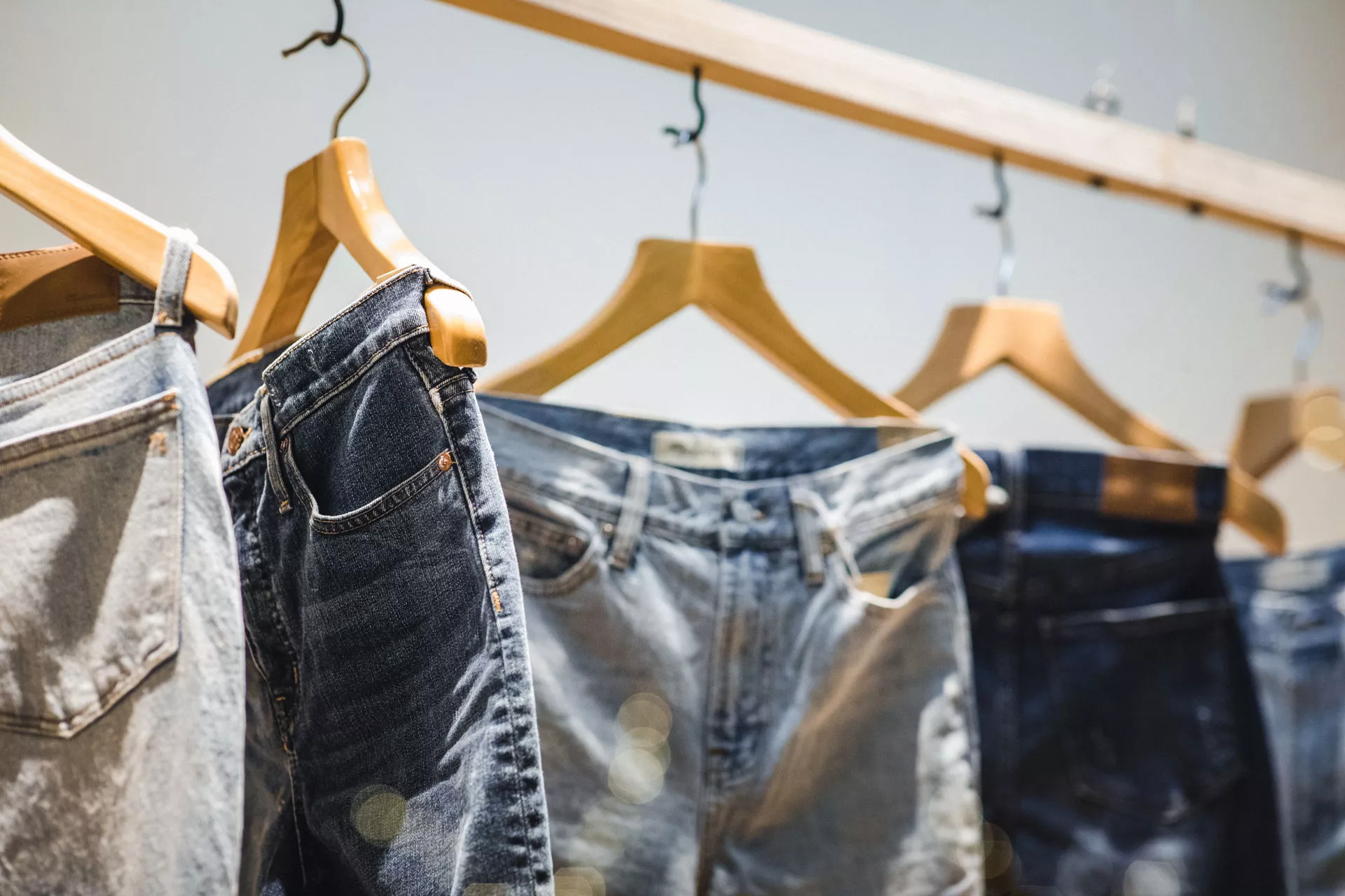 9 лайфхаков, которые помогут вам найти идеальные женские джинсы